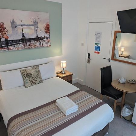 Cecil Court Hotel Bornemouth Extérieur photo