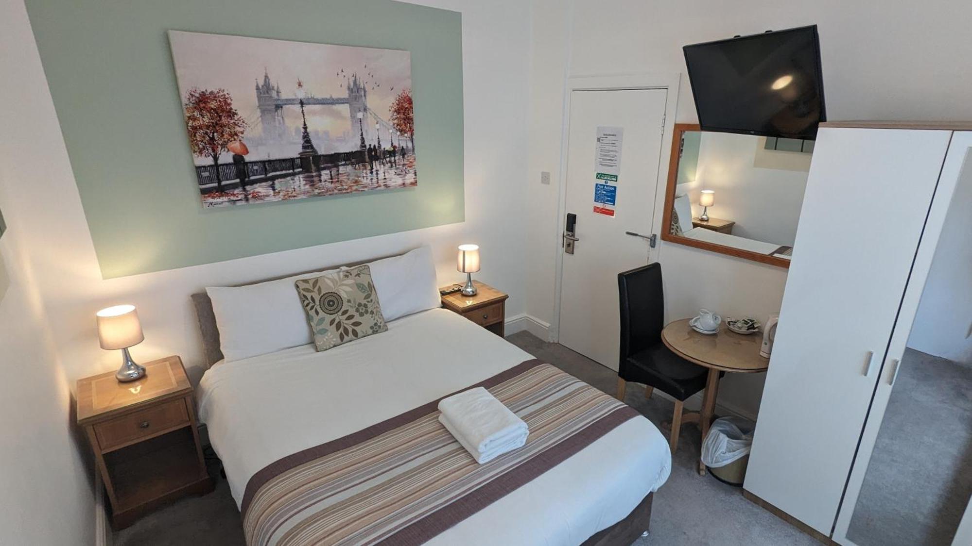 Cecil Court Hotel Bornemouth Extérieur photo