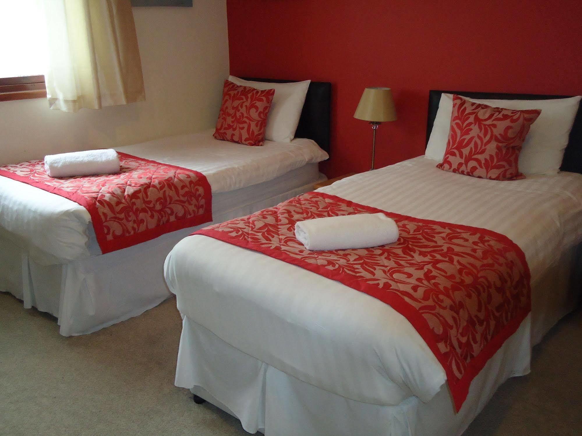 Cecil Court Hotel Bornemouth Extérieur photo