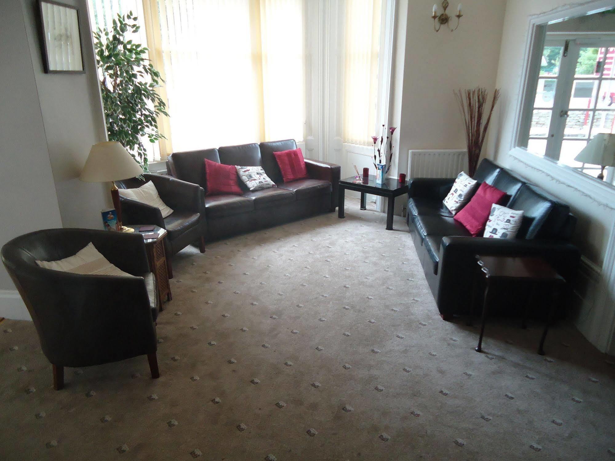 Cecil Court Hotel Bornemouth Extérieur photo